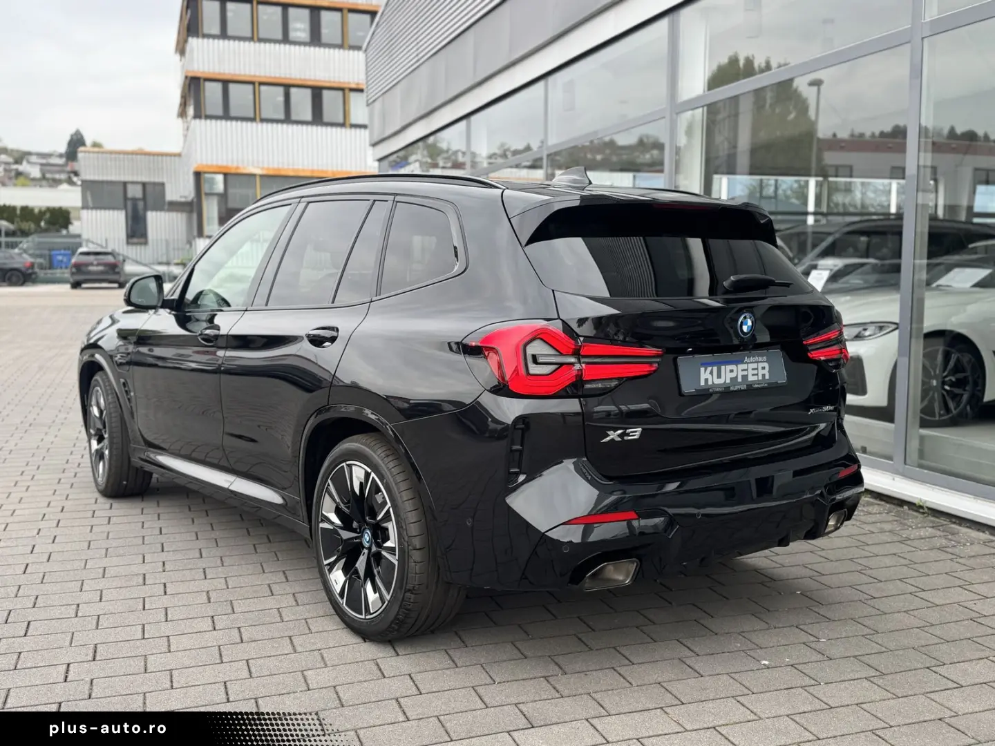 BMW X3 xDrive30e M Sportpak. Pano AHK Laser ACC 360