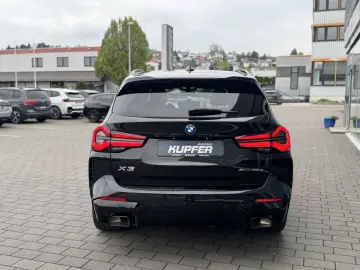 BMW X3 xDrive30e M Sportpak. Pano AHK Laser ACC 360