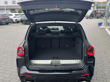 BMW X3 xDrive30e M Sportpak. Pano AHK Laser ACC 360