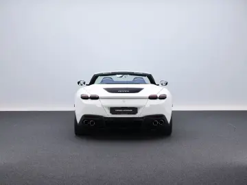 Ferrari Roma Spider