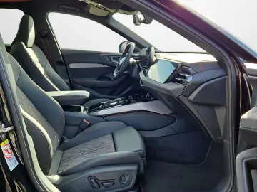 AUDI A5 Avant e-hybrid S tronic quattro  Panodach AHK