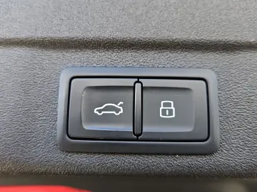 AUDI A5 Avant e-hybrid S tronic quattro  Panodach AHK