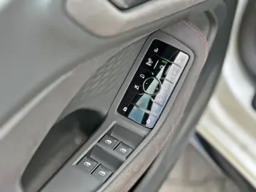 AUDI A5 Lim. e-hybrid qu PANO AHK TECHPRO B&O HuD 360