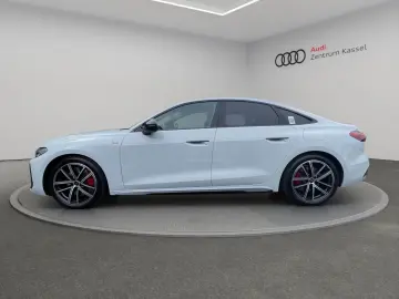 AUDI A5 Lim e-hybrid qu. Matrix B&O Pano HuD AHK 360