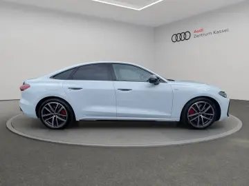 AUDI A5 Lim e-hybrid qu. Matrix B&O Pano HuD AHK 360