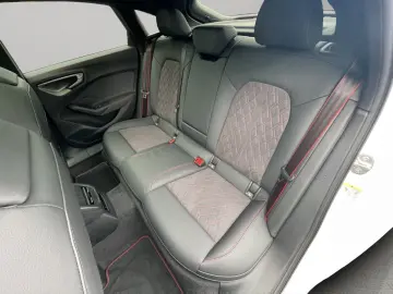 AUDI A5 Lim e-hybrid qu. Matrix B&O Pano HuD AHK 360