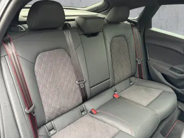 AUDI A5 Lim e-hybrid 220kW S-LINE MATRIX B&O ACC PANO