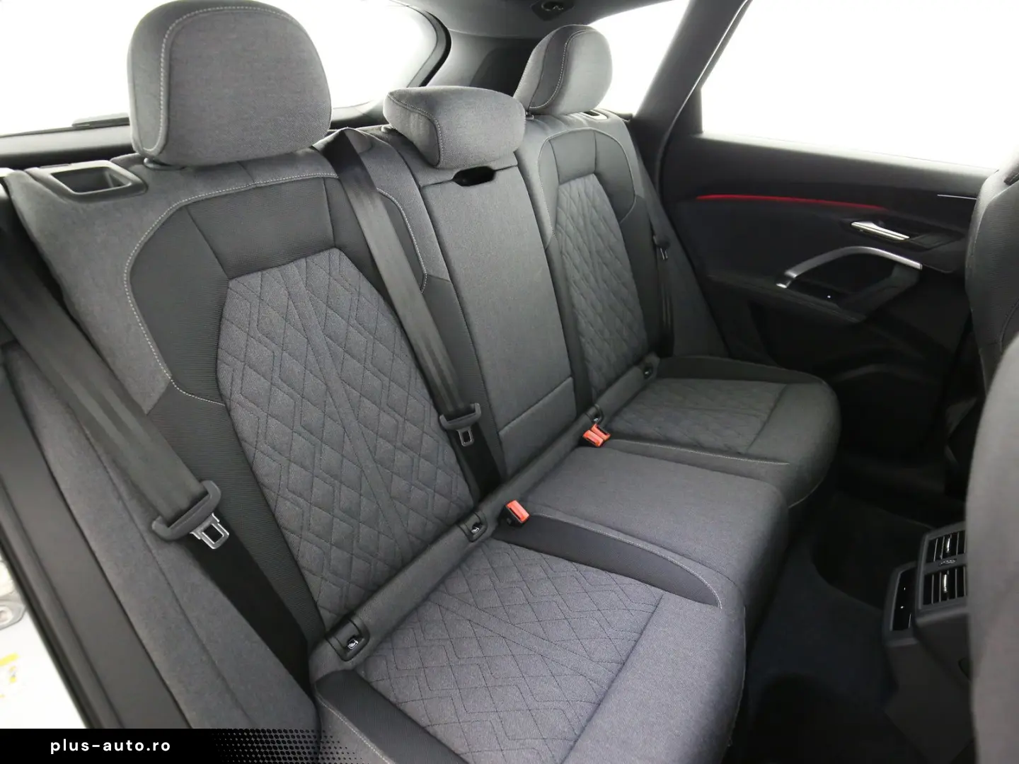 AUDI Q5 2.0 TDI quattro S-tronic Neues Modell S-line