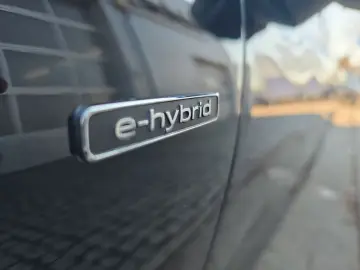 AUDI A6 Limousine edition one e-hybrid quattro S tron