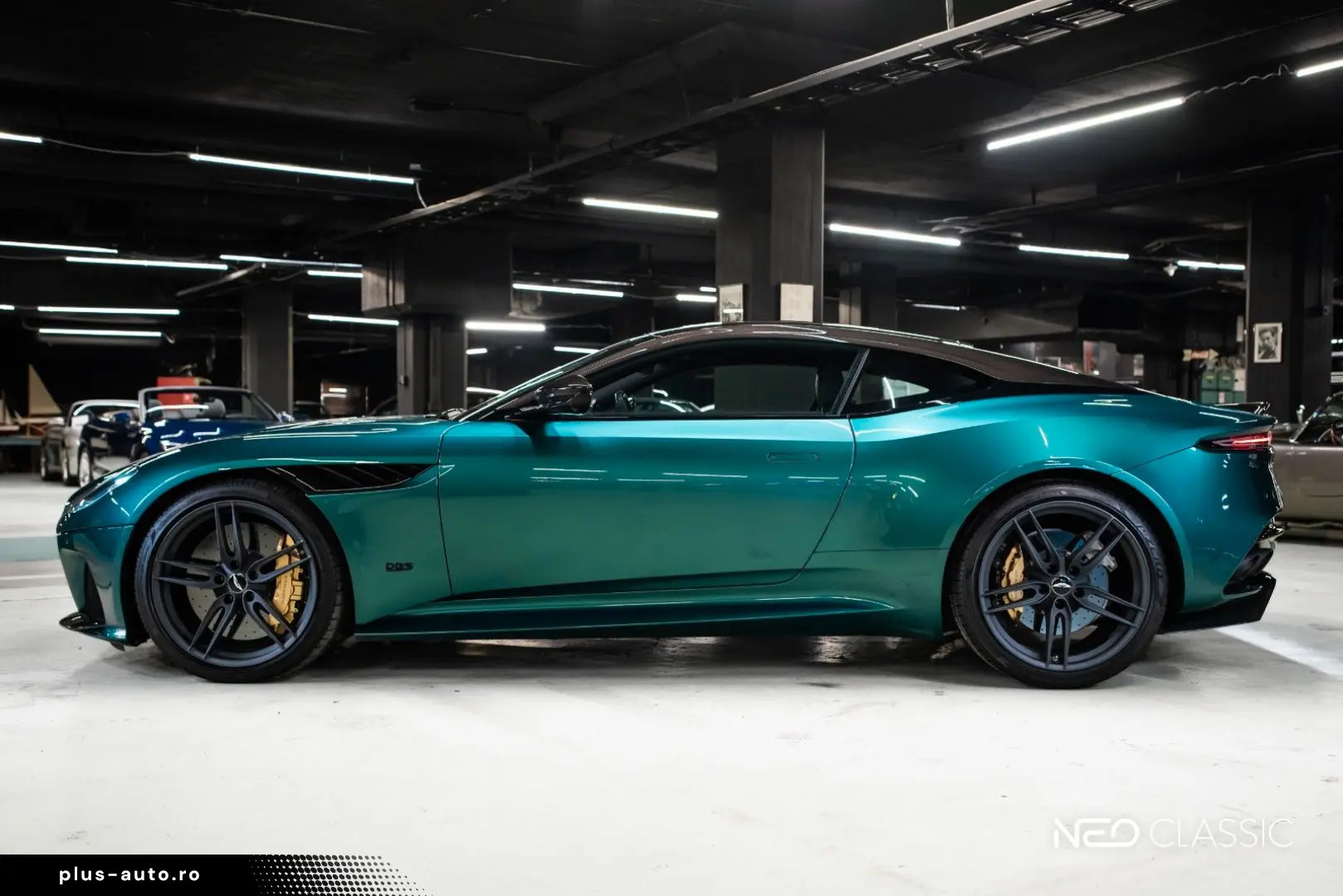 ASTON MARTIN DBS 5.2 V12