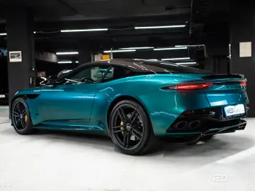 ASTON MARTIN DBS 5.2 V12