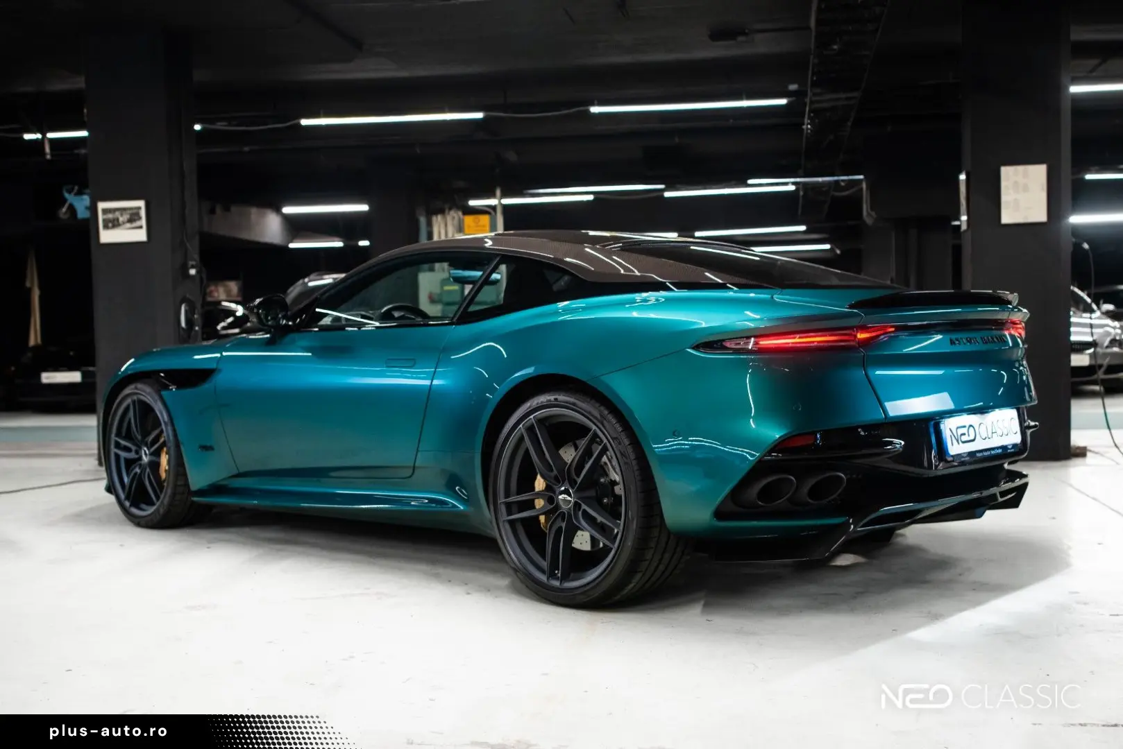 ASTON MARTIN DBS 5.2 V12