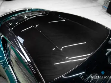 ASTON MARTIN DBS 5.2 V12