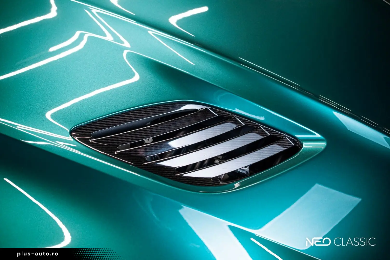 ASTON MARTIN DBS 5.2 V12