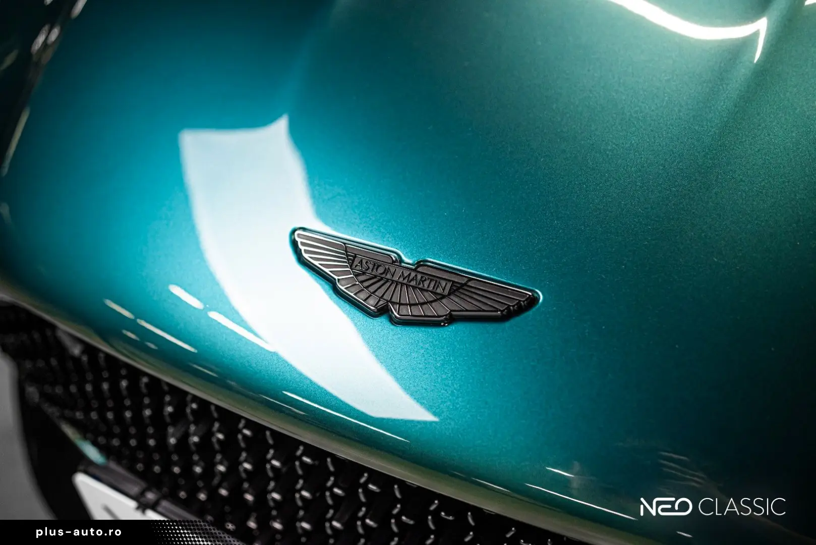 ASTON MARTIN DBS 5.2 V12