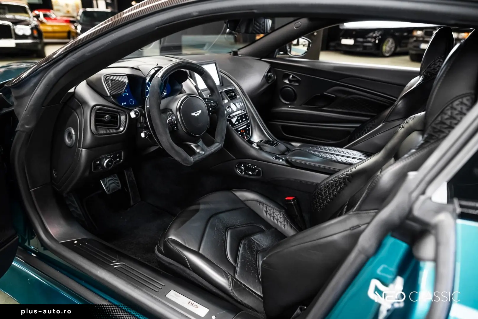 ASTON MARTIN DBS 5.2 V12