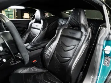 ASTON MARTIN DBS 5.2 V12