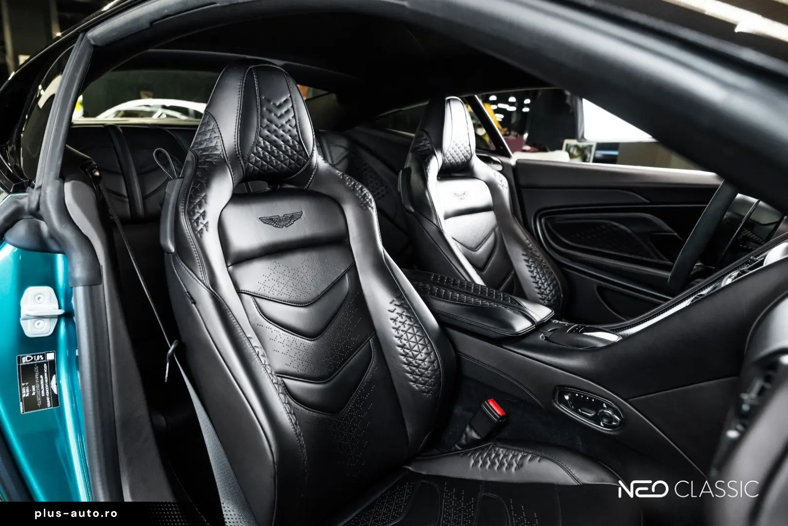 ASTON MARTIN DBS 5.2 V12