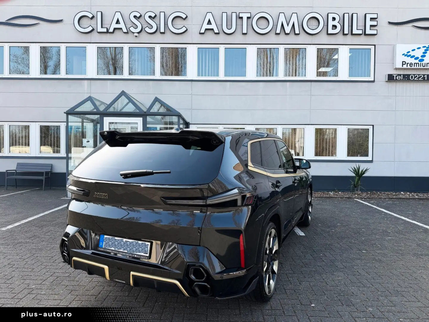 BMW XM Driver s Package B&W Anhäng Carbon Individual