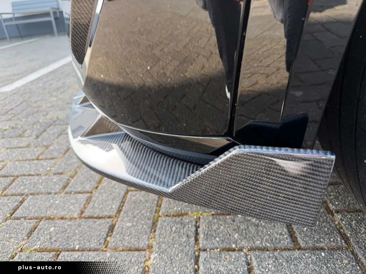 BMW XM Driver s Package B&W Anhäng Carbon Individual