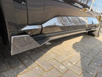 BMW XM Driver s Package B&W Anhäng Carbon Individual