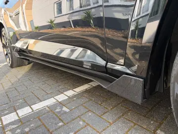 BMW XM Driver s Package B&W Anhäng Carbon Individual