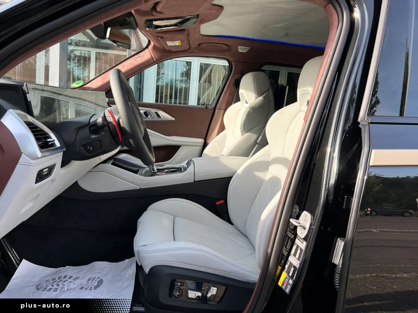 BMW XM Driver s Package B&W Anhäng Carbon Individual