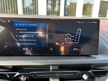 BMW XM Driver s Package B&W Anhäng Carbon Individual