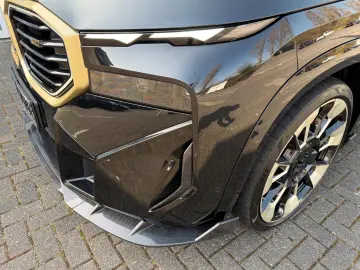 BMW XM Driver s Package B&W Anhäng Carbon Individual