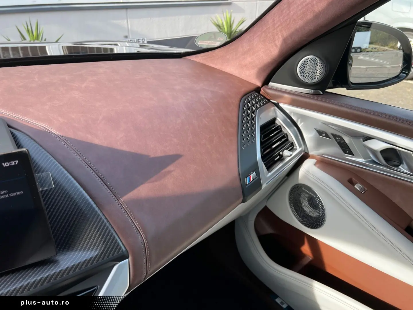 BMW XM Driver s Package B&W Anhäng Carbon Individual