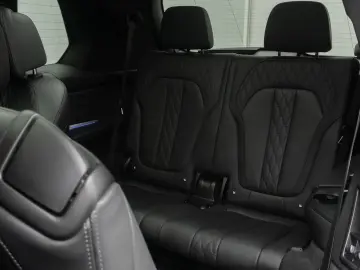 BMW X7 M60i xD 360 SkyLounge Individual-Voll 23Zoll