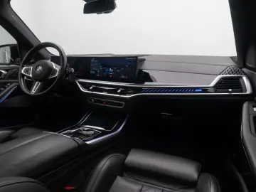 BMW X7 M60i xD 360 SkyLounge Individual-Voll 23Zoll