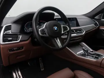 BMW X6 M50i B&W HUD DAB SkyLounge Individual 22Zoll