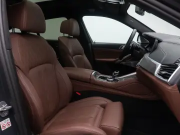 BMW X6 M50i B&W HUD DAB SkyLounge Individual 22Zoll