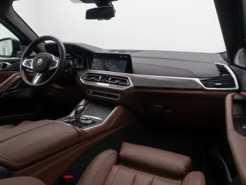 BMW X6 M50i B&W HUD DAB SkyLounge Individual 22Zoll