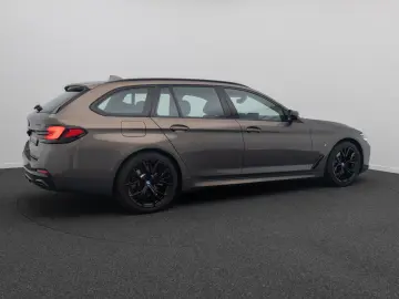 BMW 530e xD M Sport H K DAB HUD Individual 19Zoll