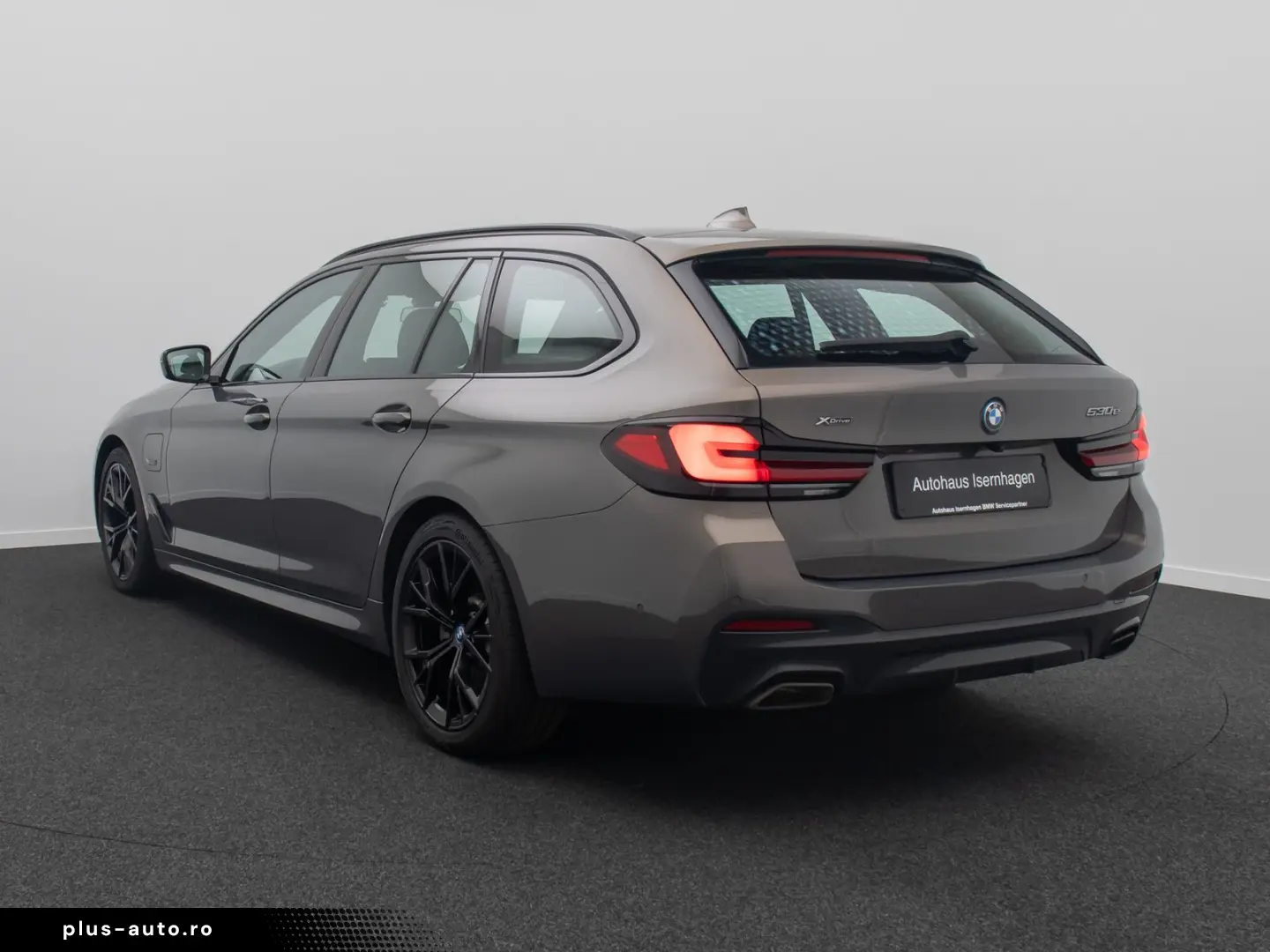 BMW 530e xD M Sport H K DAB HUD Individual 19Zoll