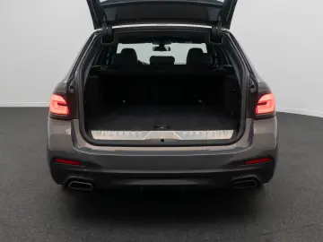 BMW 530e xD M Sport H K DAB HUD Individual 19Zoll