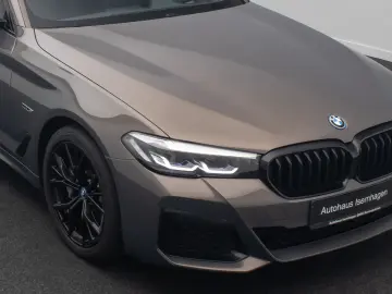 BMW 530e xD M Sport H K DAB HUD Individual 19Zoll