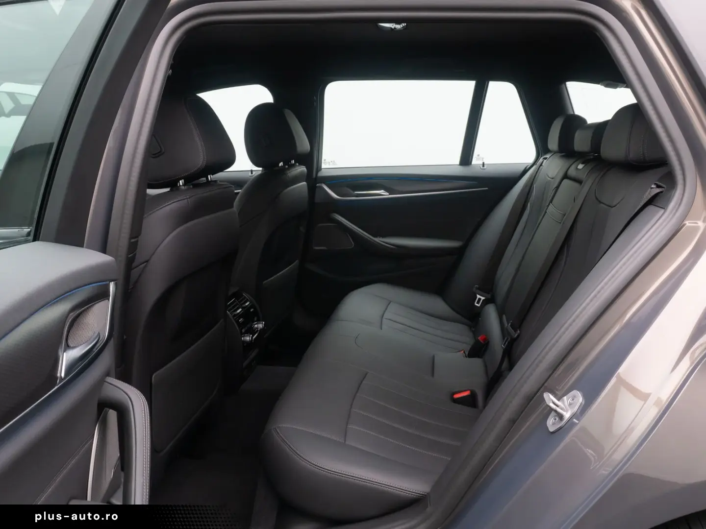 BMW 530e xD M Sport H K DAB HUD Individual 19Zoll