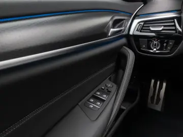 BMW 530e xD M Sport H K DAB HUD Individual 19Zoll