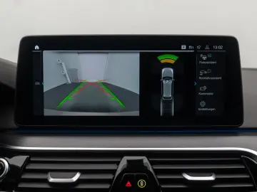 BMW 530e xD M Sport H K DAB HUD Individual 19Zoll