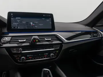 BMW 530d xD MSport Individual 360 H K HUD DAB 20Zoll