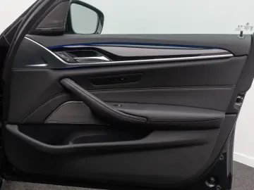 BMW 530d xD MSport Individual 360 H K HUD DAB 20Zoll