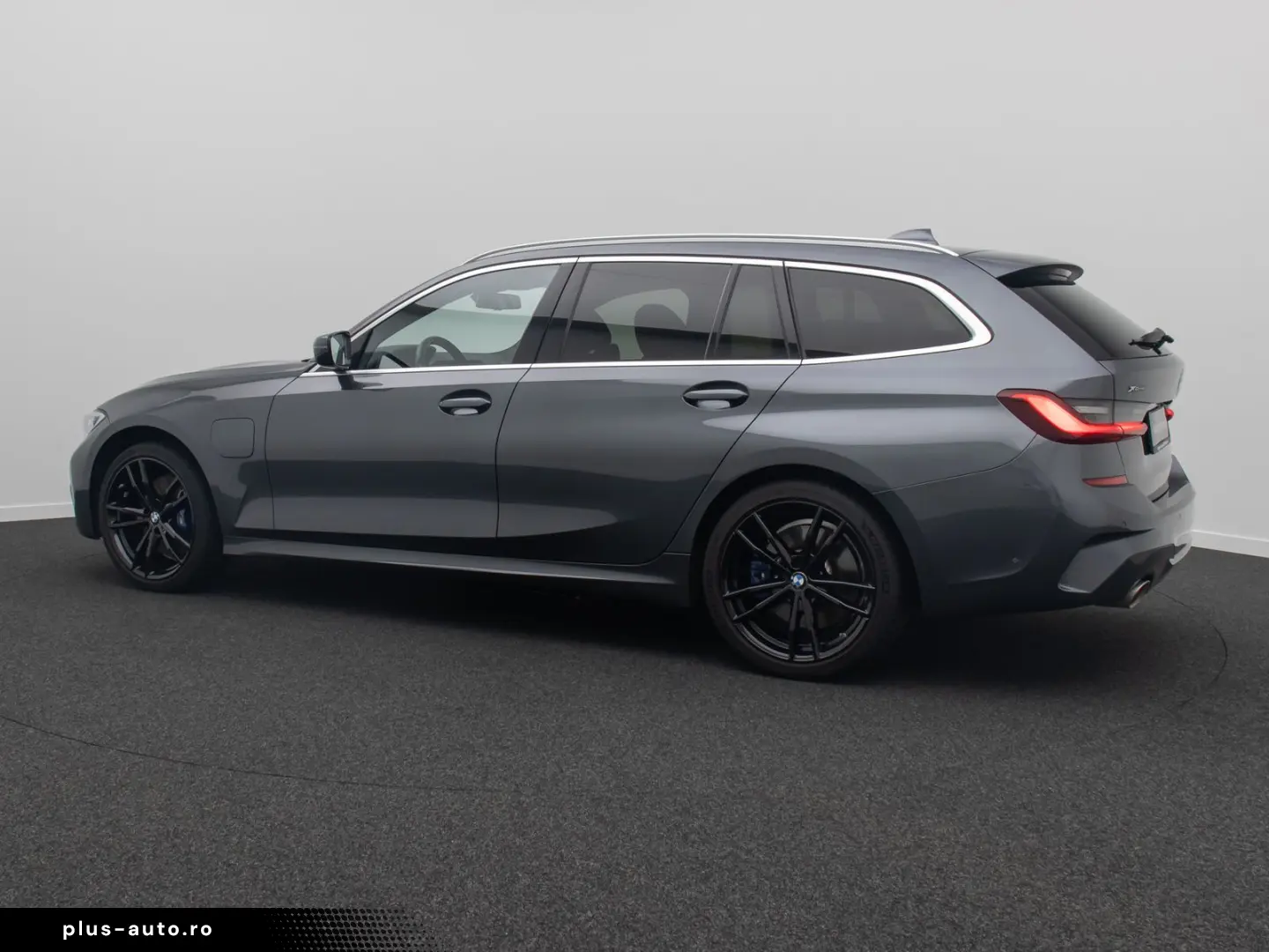 BMW 330e xD M Sport Individual Kamera Laser HUD 19