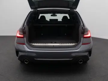 BMW 330e xD M Sport Individual Kamera Laser HUD 19