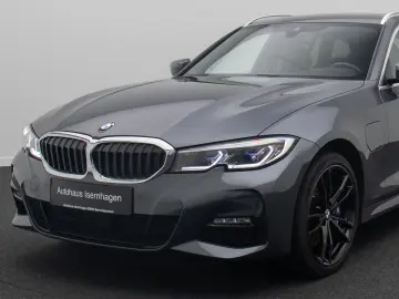 BMW 330e xD M Sport Individual Kamera Laser HUD 19