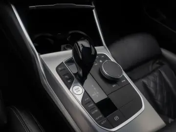 BMW 330e xD M Sport Individual Kamera Laser HUD 19