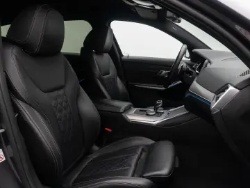 BMW 330e xD M Sport Individual Kamera Laser HUD 19