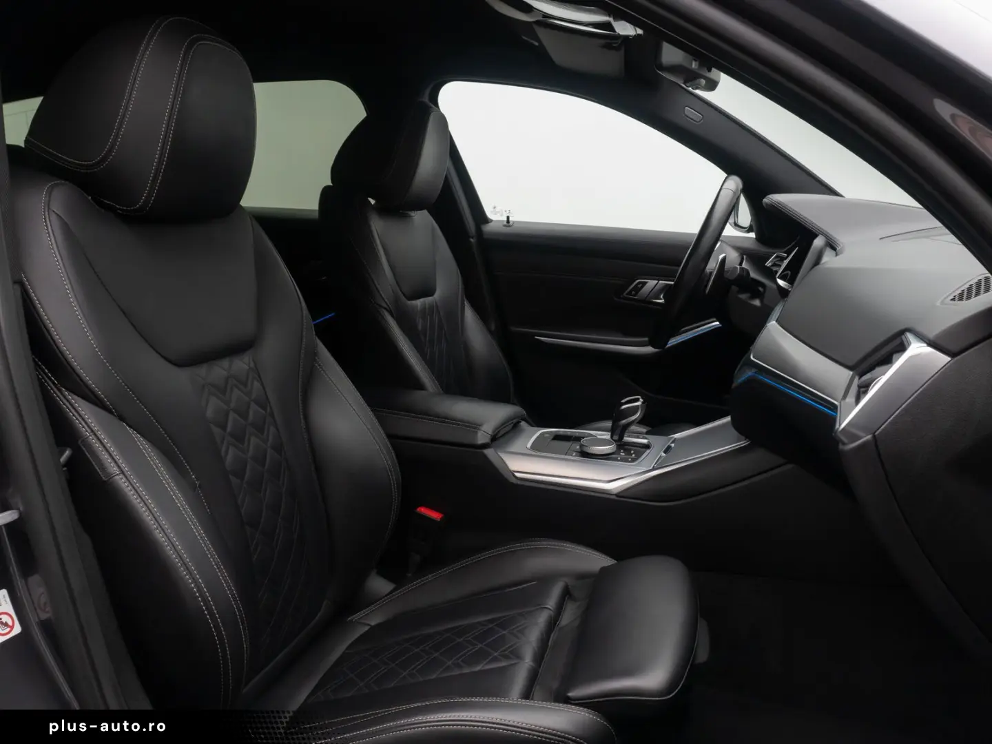 BMW 330e xD M Sport Individual Kamera Laser HUD 19